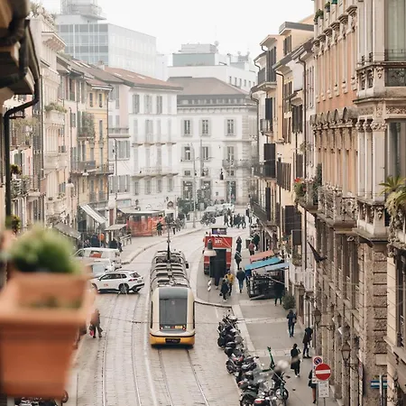Charming Milan Apartments Brera - Madonnina Exterior photo