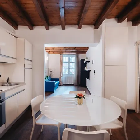 Charming Milan Apartments Brera - Madonnina Exterior photo