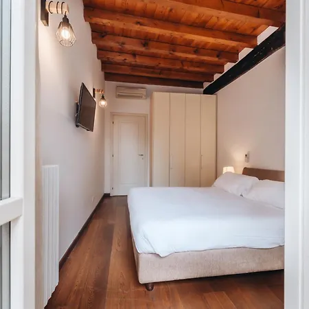 Charming Milan Apartments Brera - Madonnina Exterior photo