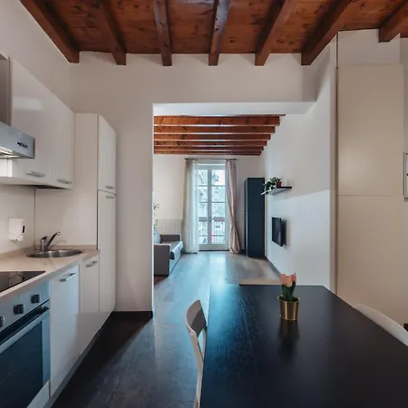 Charming Milan Apartments Brera - Madonnina Exterior photo