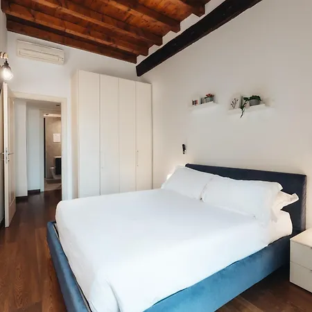 Charming Milan Apartments Brera - Madonnina Exterior photo