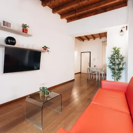 Charming Milan Apartments Brera - Madonnina Exterior photo