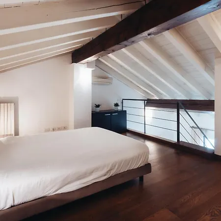 Charming Milan Apartments Brera - Madonnina Exterior photo