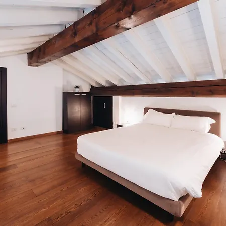 Charming Milan Apartments Brera - Madonnina Exterior photo