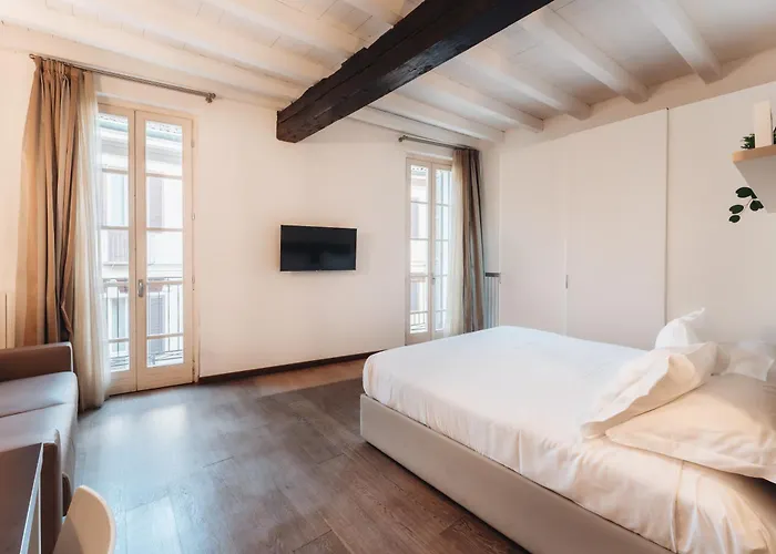 Charming Milan Apartments Brera - Madonnina